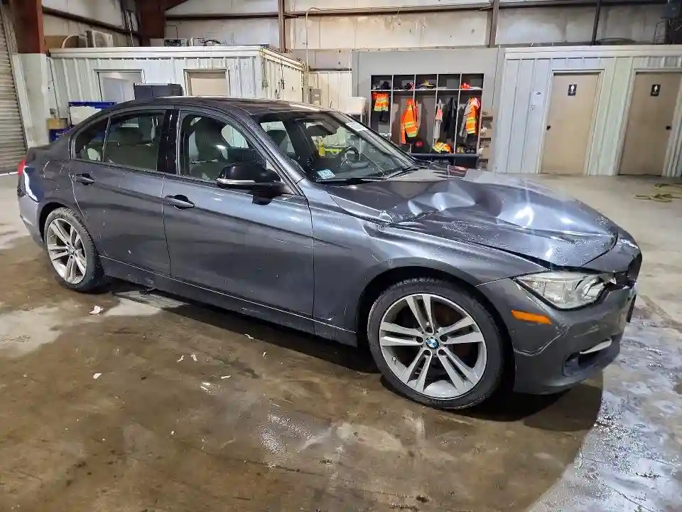 WBA3B5C53DF594501 2013 BMW 3 SERIES-3