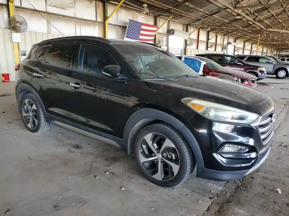 KM8J33A26HU331372 2017 HYUNDAI TUCSON-3