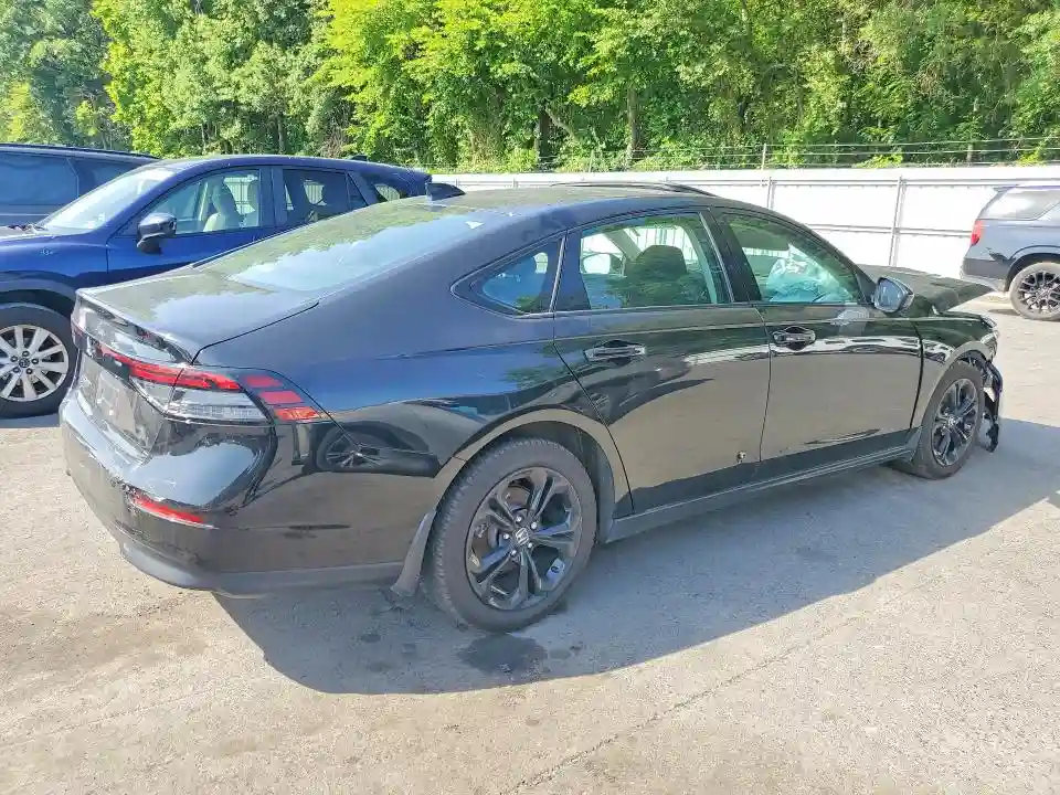 1HGCY1F47SA008505 2025 HONDA ACCORD-2