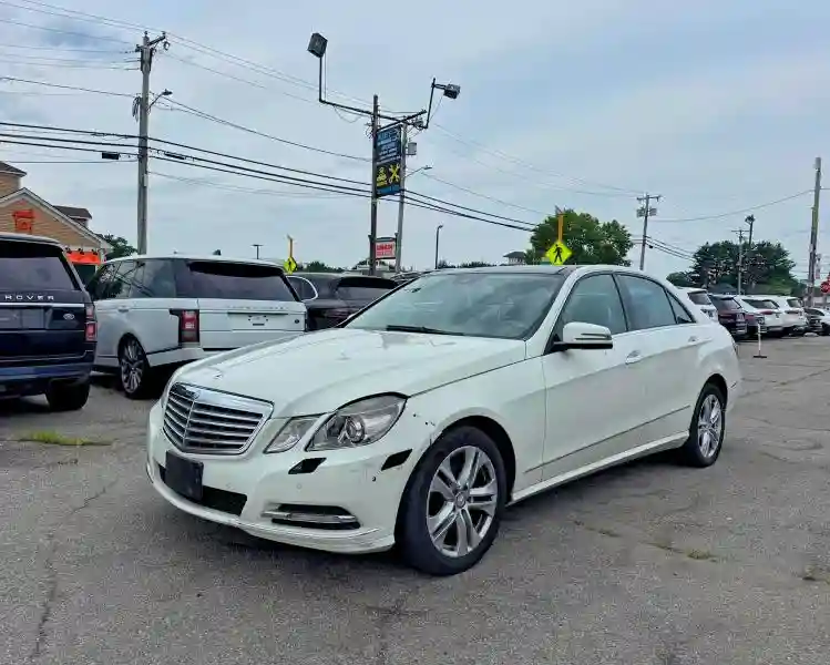 WDDHF8HB7BA349889 2011 MERCEDES-BENZ E-CLASS-1