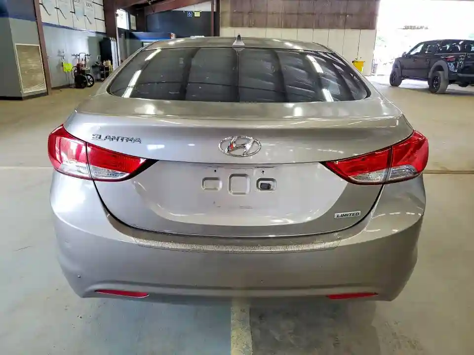 5NPDH4AE4DH175114 2013 HYUNDAI ELANTRA-5