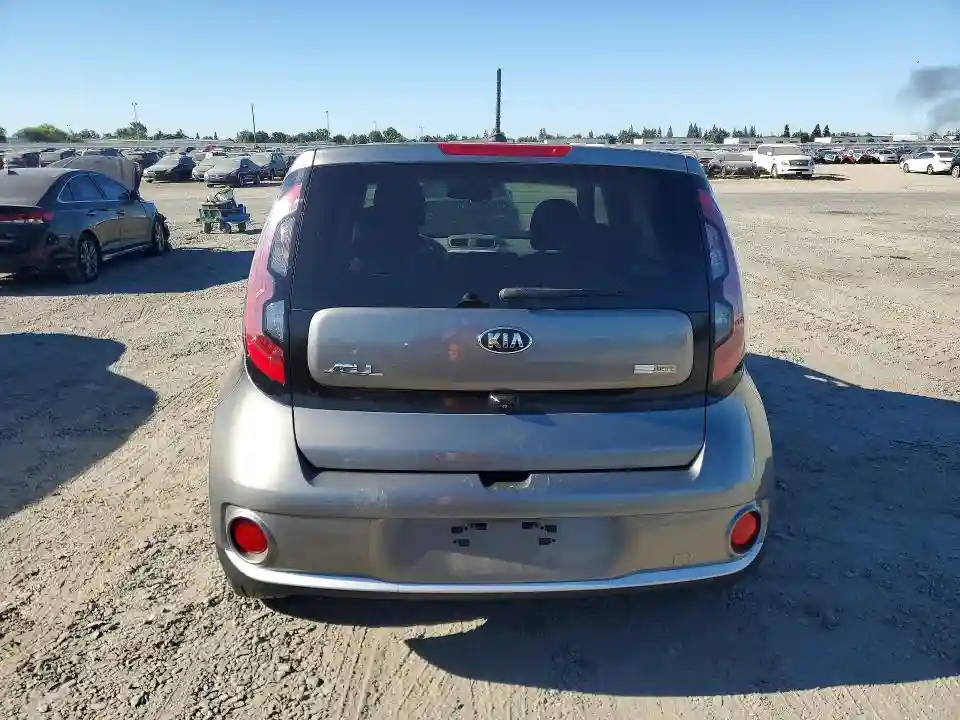 KNDJP3AE1G7013837 2016 KIA SOUL-5