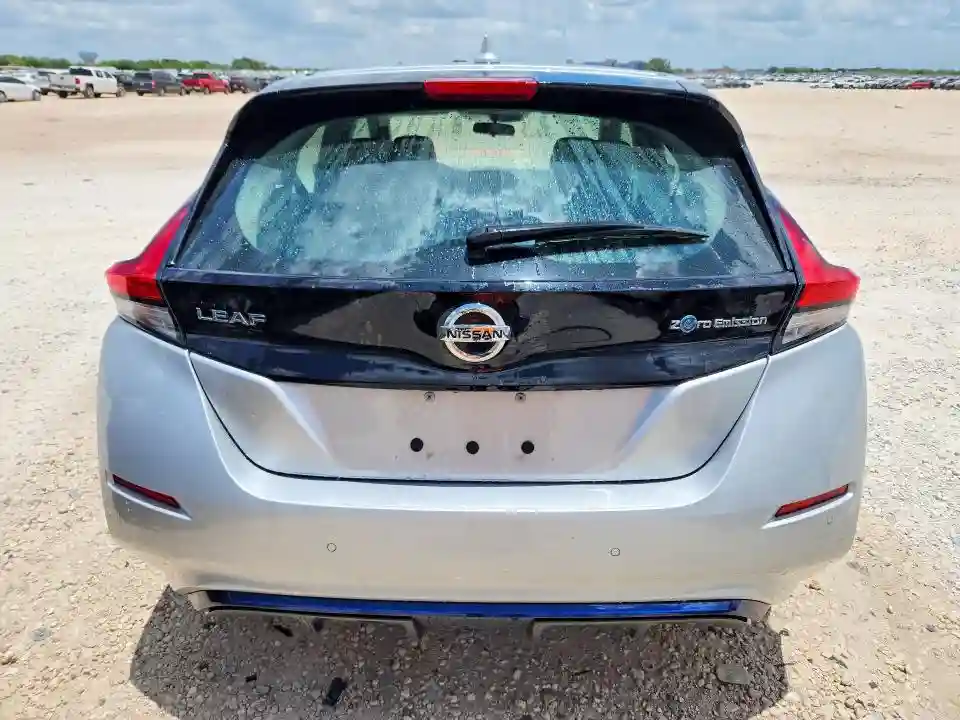 1N4AZ1BV1MC552531 2021 NISSAN LEAF-5