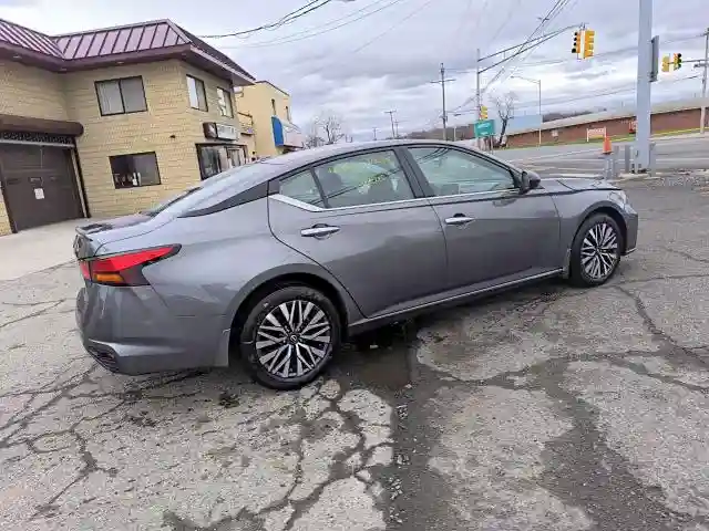 1N4BL4DV8SN417553 2025 NISSAN ALTIMA-3