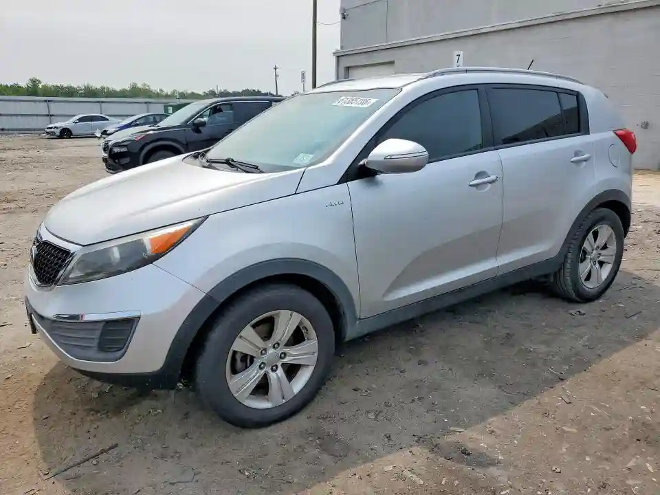 KNDPBCA22C7213800 2012 KIA SPORTAGE-0