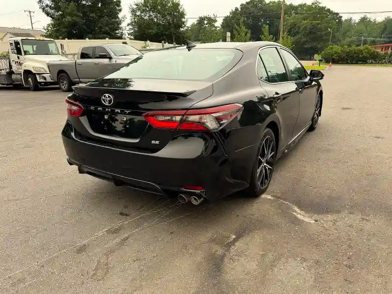 4T1G11AK2MU476830 2021 TOYOTA CAMRY-2