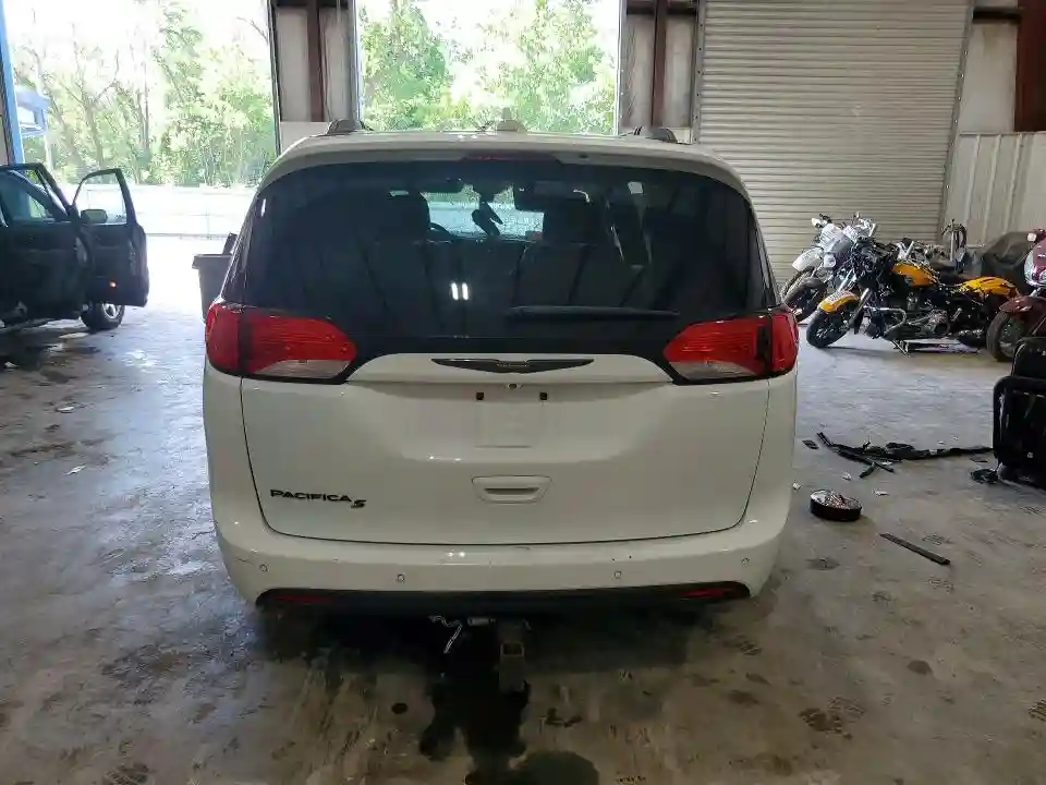 2C4RC1EG3JR227619 2018 CHRYSLER PACIFICA-5