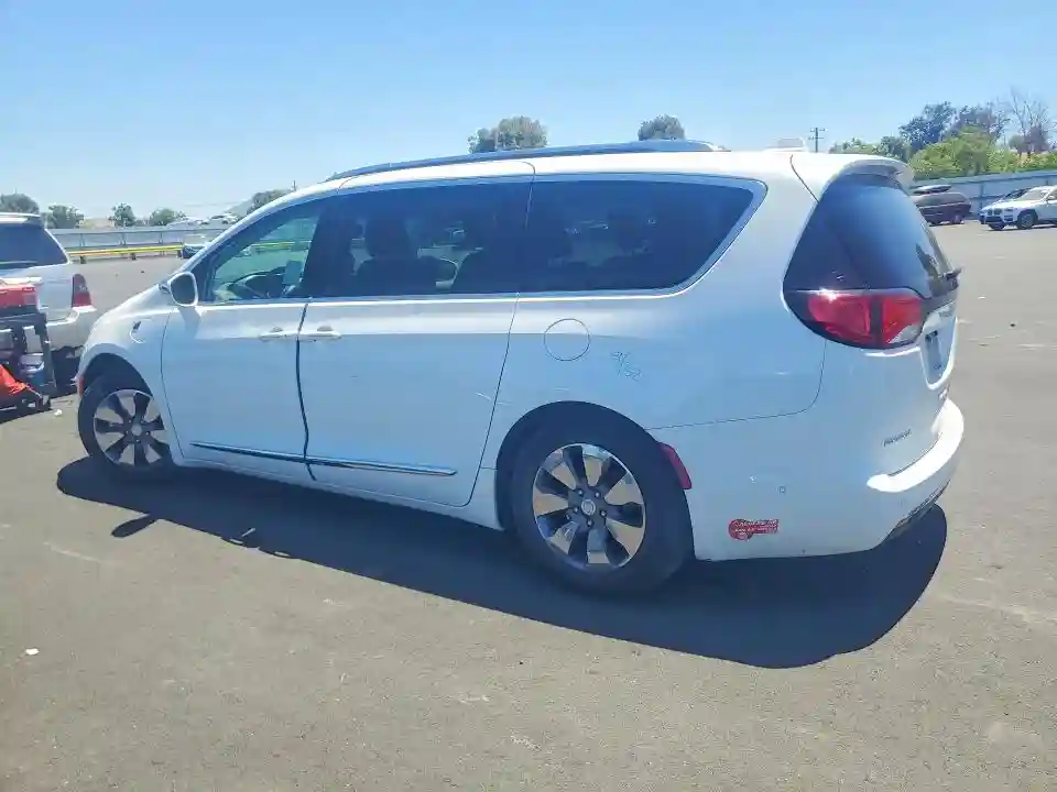 2C4RC1N77JR248294 2018 CHRYSLER PACIFICA-1