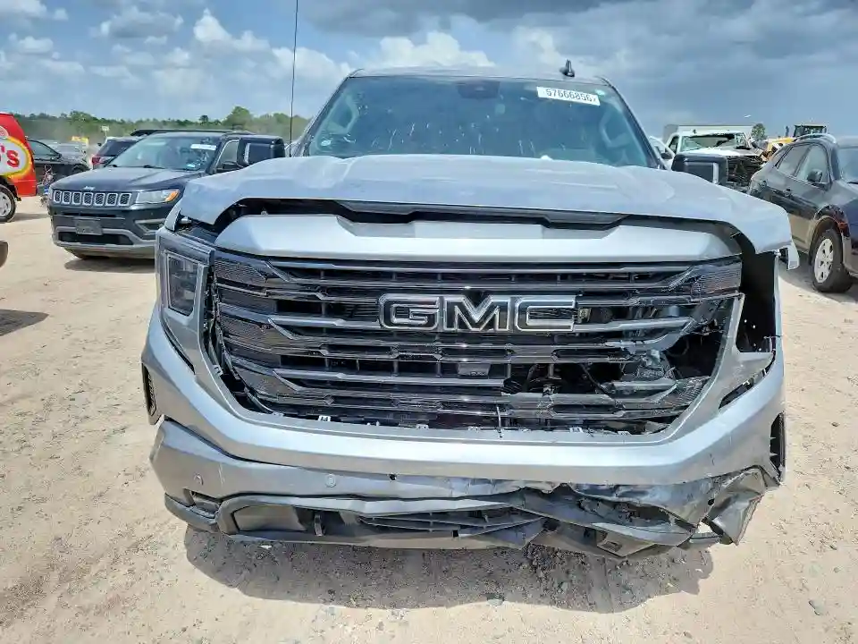 3GTUUCE82SG289144 2025 GMC SIERRA-4