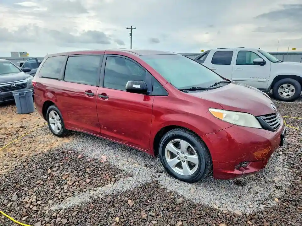 5TDZZ3DC0HS867121 2017 TOYOTA SIENNA-3