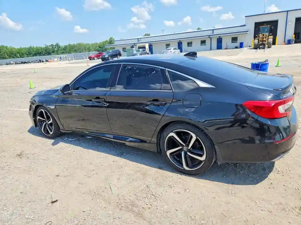 1HGCV1F35JA030064 2018 HONDA ACCORD-1