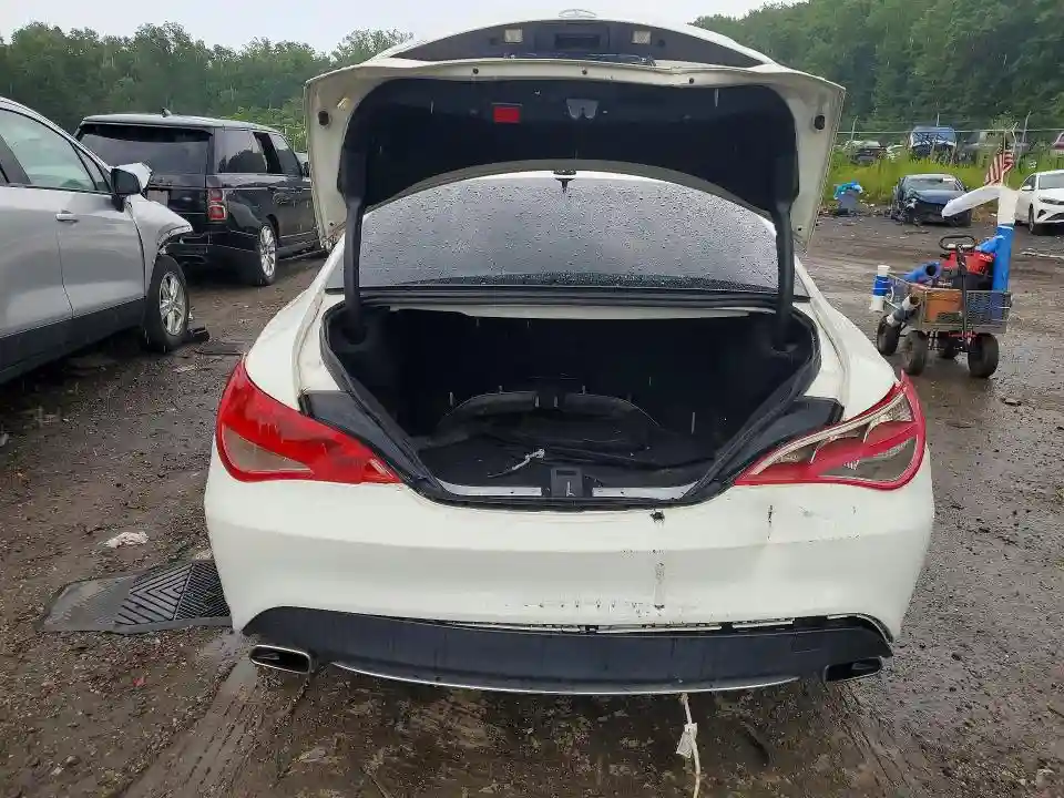 WDDSJ4EB4FN281180 2015 MERCEDES-BENZ CLA-CLASS-5