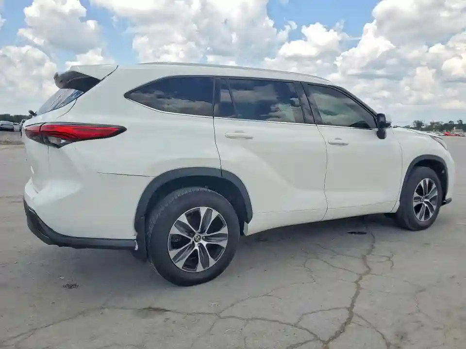 5TDGZRBH8MS079660 2021 TOYOTA HIGHLANDER-2