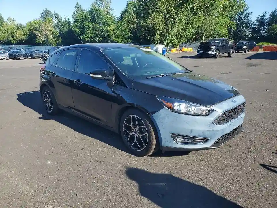 1FADP3M24JL224582 2018 FORD FOCUS-3
