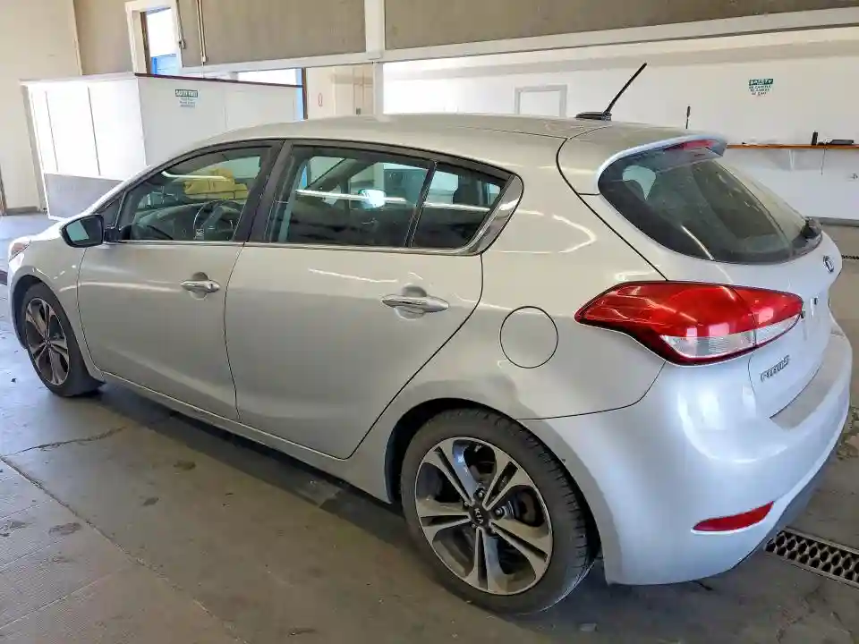 KNAFX5A82G5633021 2016 KIA FORTE-1