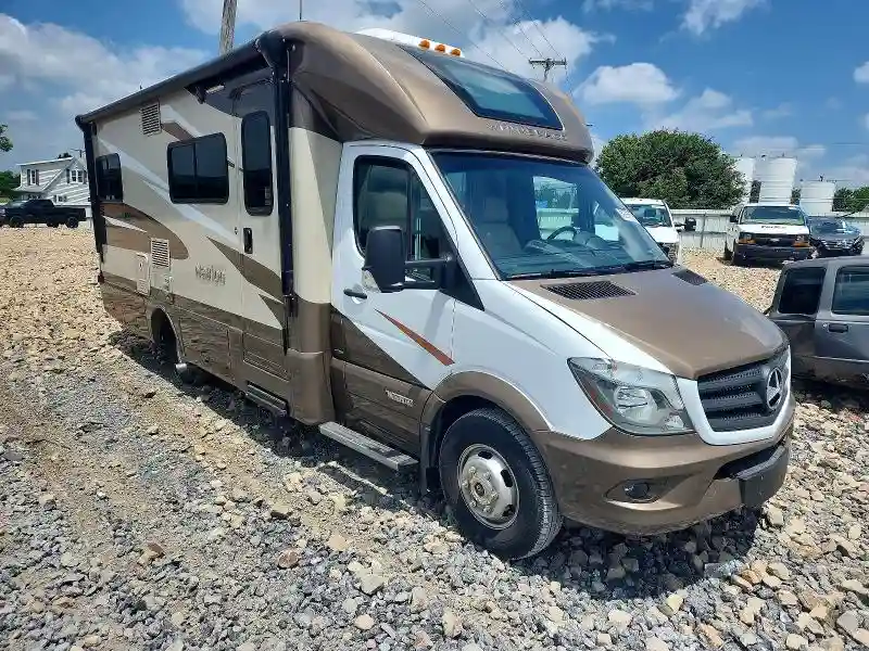 8BNPF4CC7GE128095 2018 WINNIBAGO SPRINTER-0