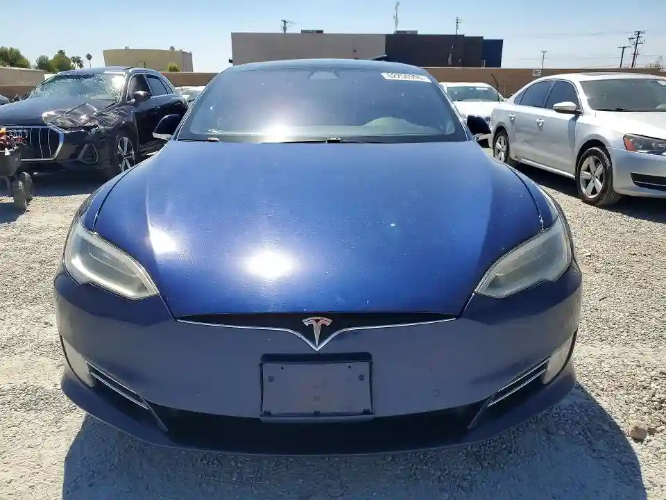 5YJSA1E24JF295757 2018 TESLA MODEL S-4