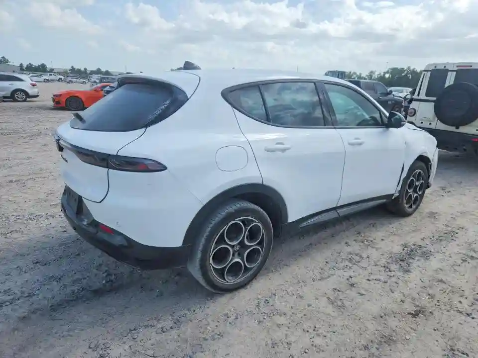 ZASNATAN0S3091050 2025 ALFA ROMEO TONALE BAS-2