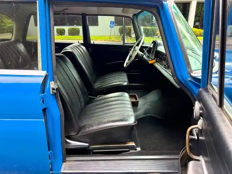 11011010270464 1966 MERCEDES-BENZ 230-CLASS-4