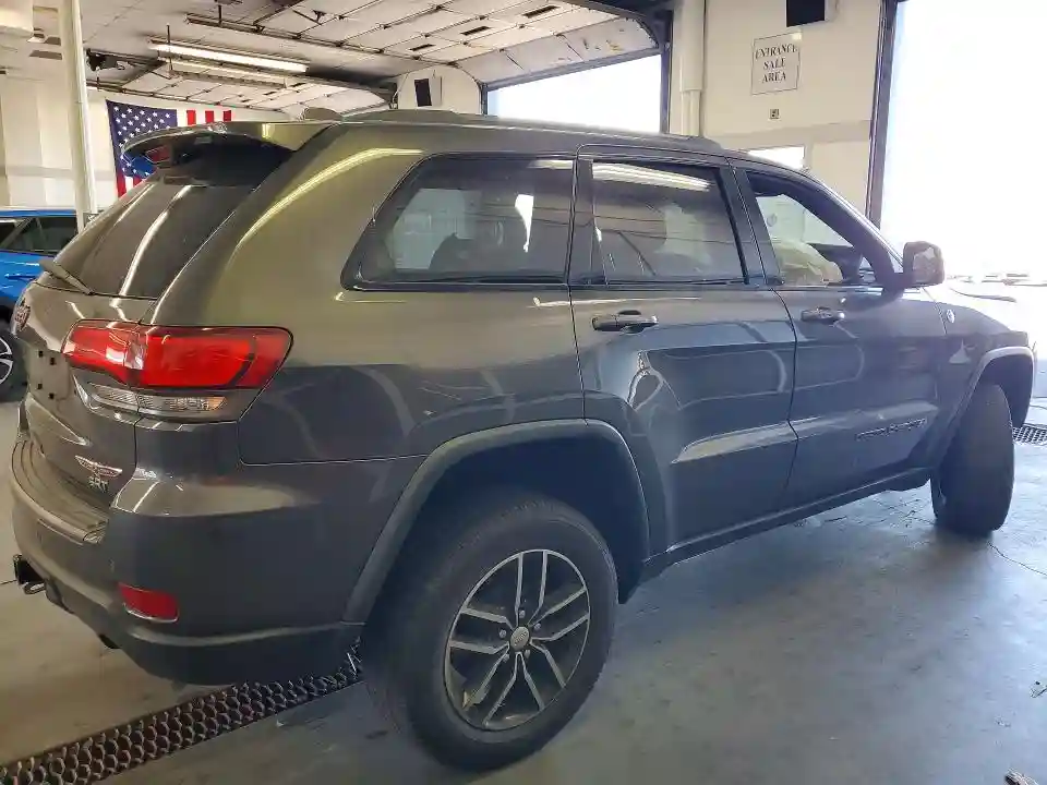 1C4RJFLG3HC762636 2017 JEEP GRAND CHEROKEE-2