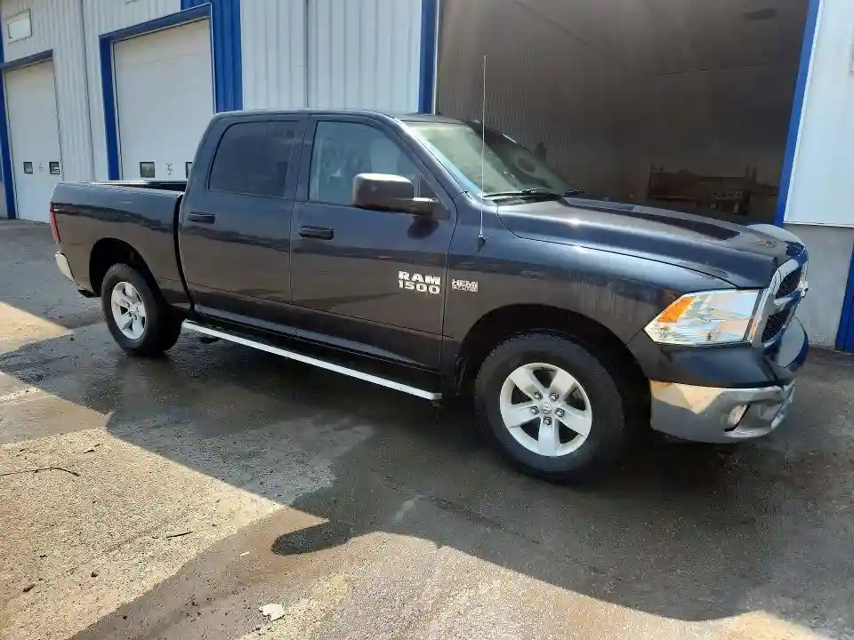 3C6RR7KTXHG560135 2017 RAM 1500-3
