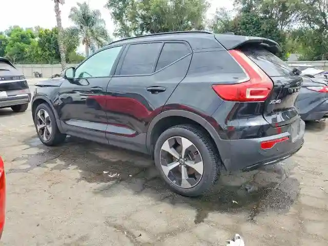 YV4L12UL0R2327653 2024 VOLVO XC40-1