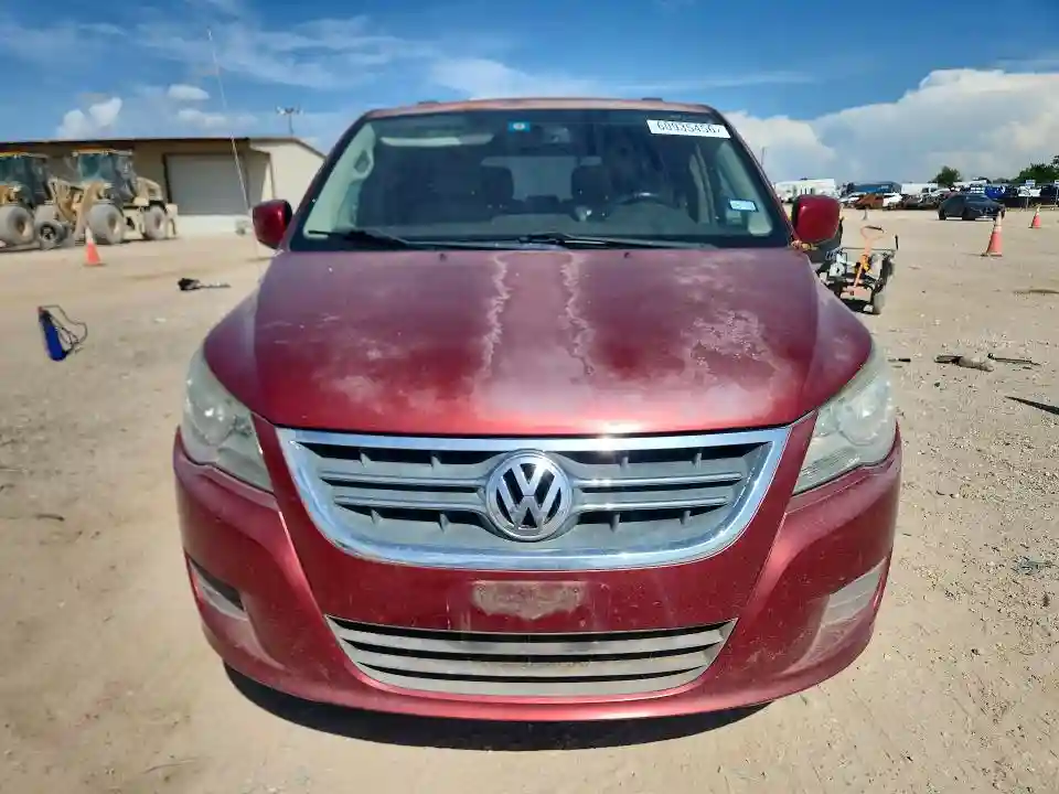 2C4RVABG3CR193974 2012 VOLKSWAGEN ROUTAN-4