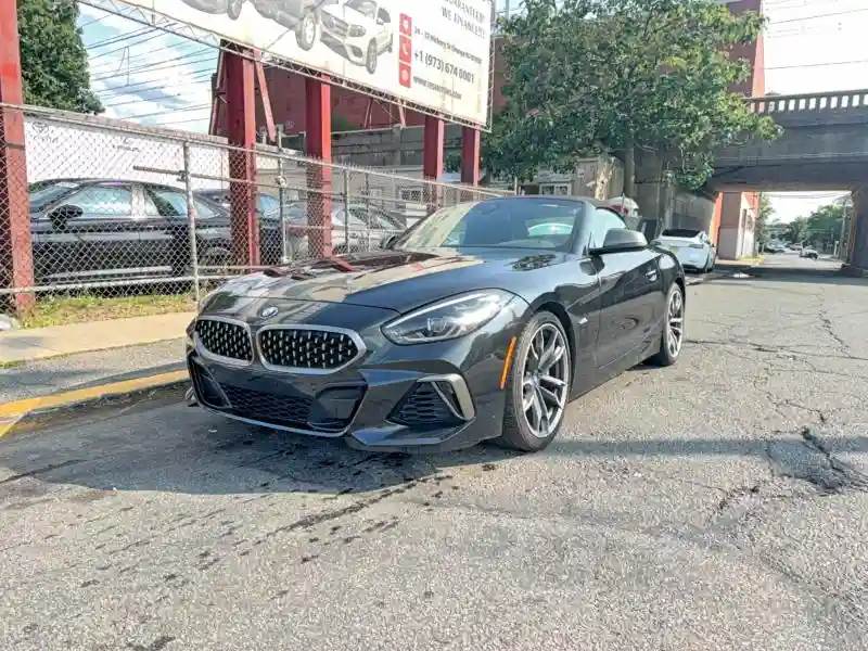 WBAHF9C09LWW44449 2020 BMW Z4-1