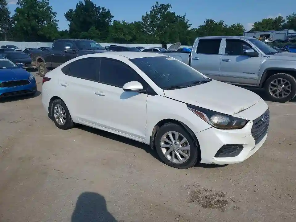 3KPC24A36JE030927 2018 HYUNDAI ACCENT-3