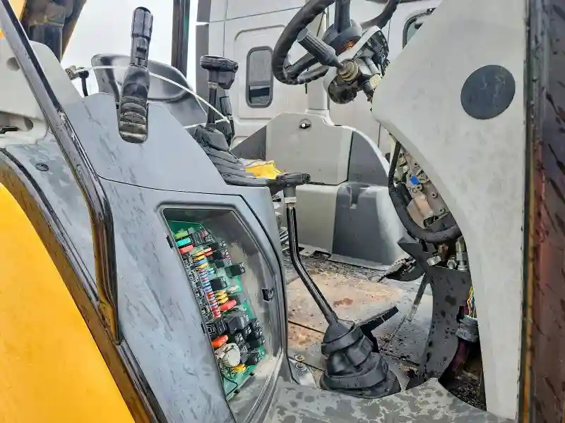 CAT0416FHHWB01565 2018 CATERPILLAR ALL MODELS-4