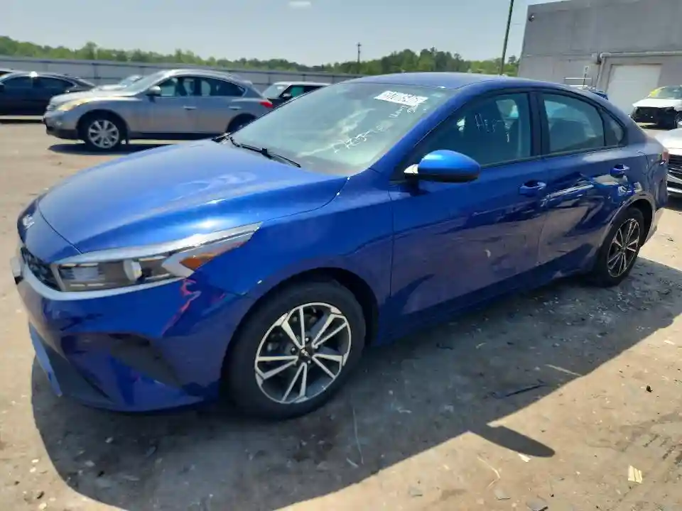 3KPF24AD8PE626703 2023 KIA FORTE LXS-0