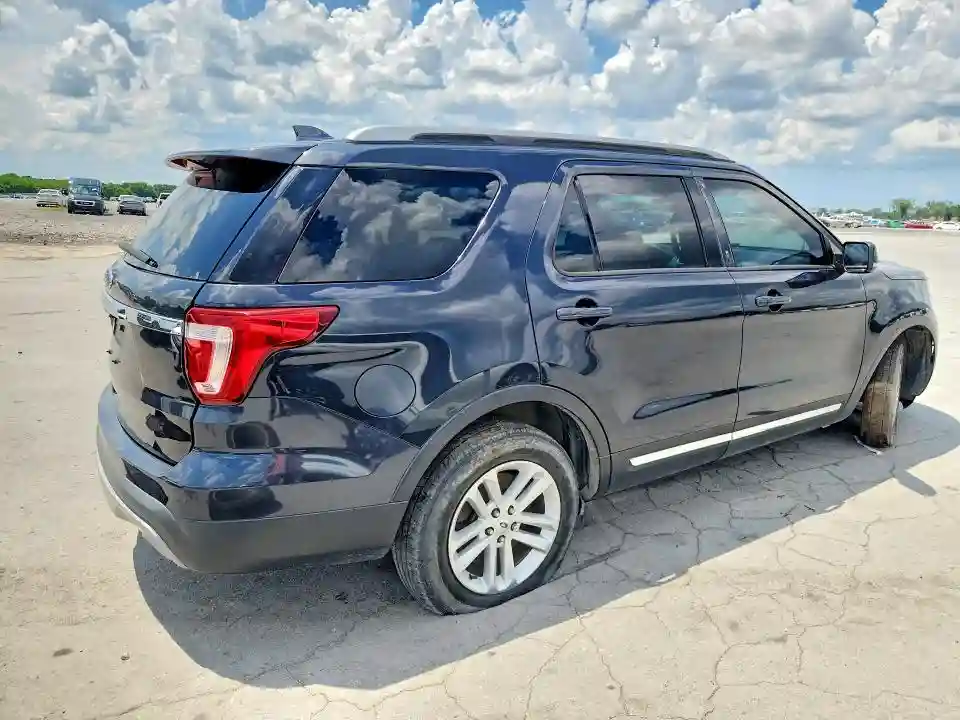 1FM5K7D89HGC29574 2017 FORD EXPLORER-2
