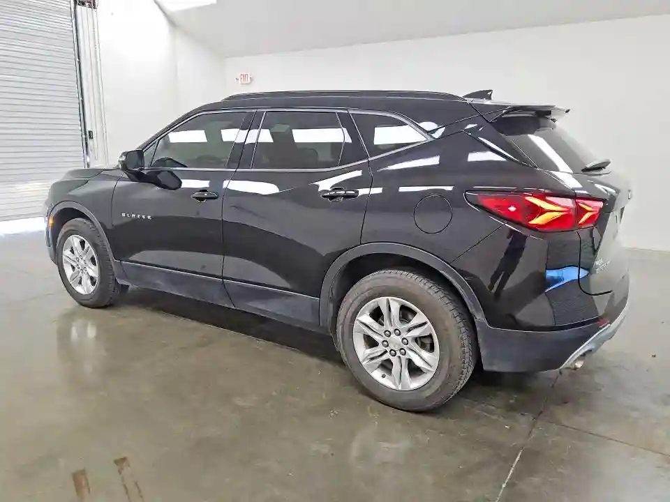 3GNKBHR40NS147935 2022 CHEVROLET BLAZER-1