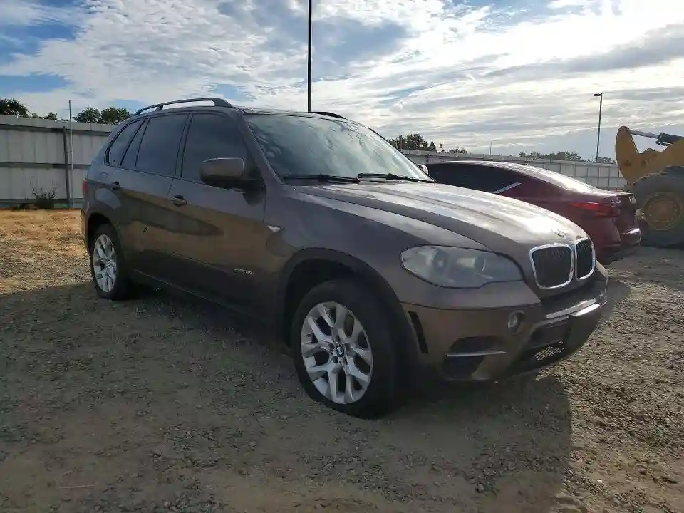 5UXZV4C55D0B17314 2013 BMW X5-3