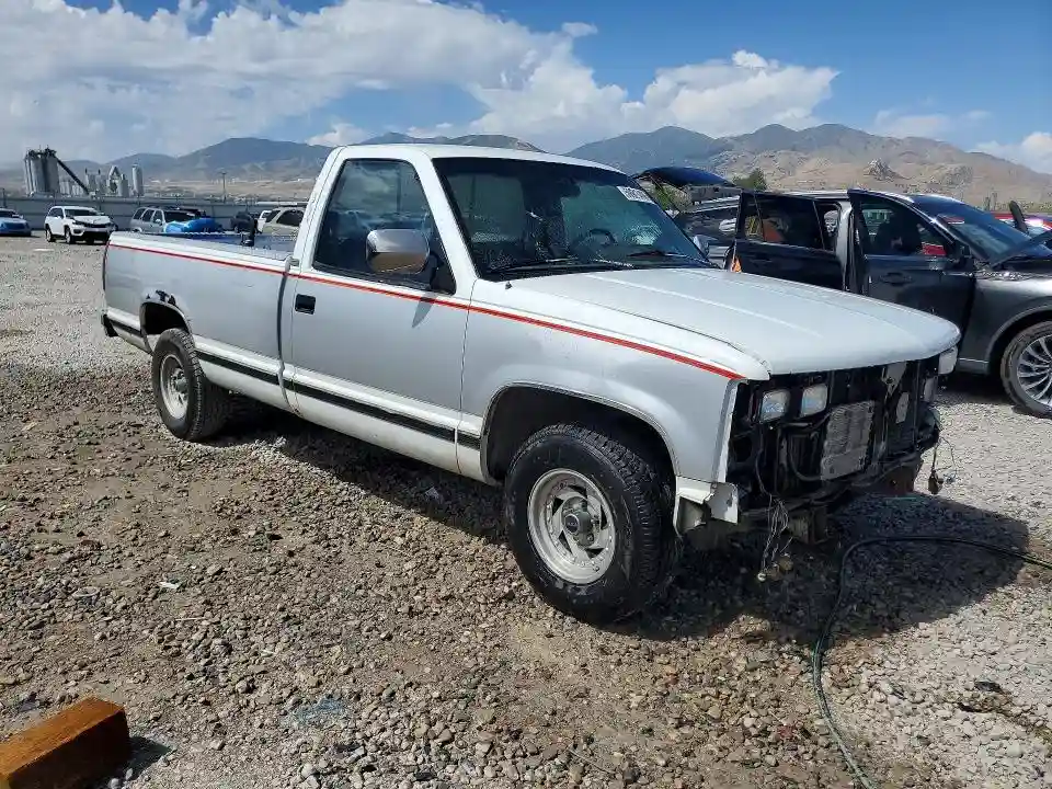 1GCDC14K6JE130847 1988 CHEVROLET GMT-3