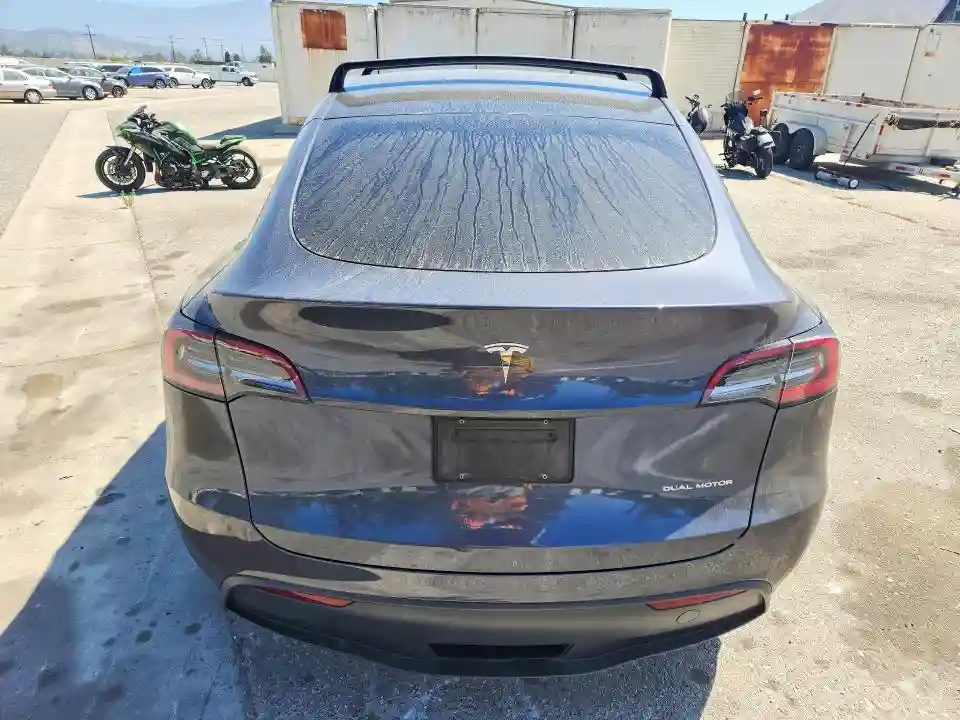 7SAYGDEEXPF928052 2023 TESLA MODEL Y-5