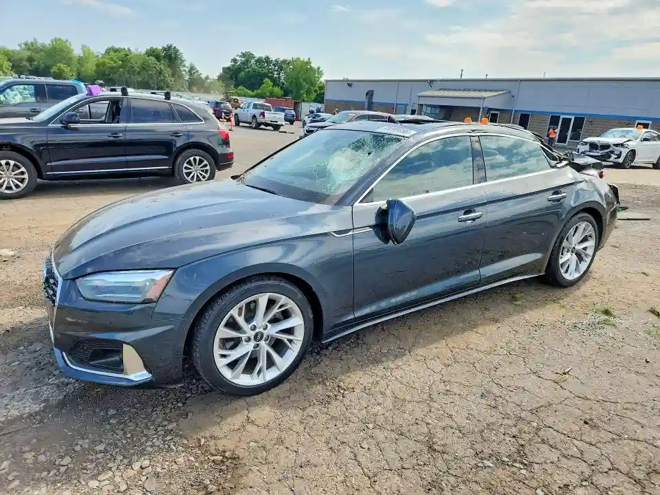WAUABCF53NA027758 2022 AUDI A5-0