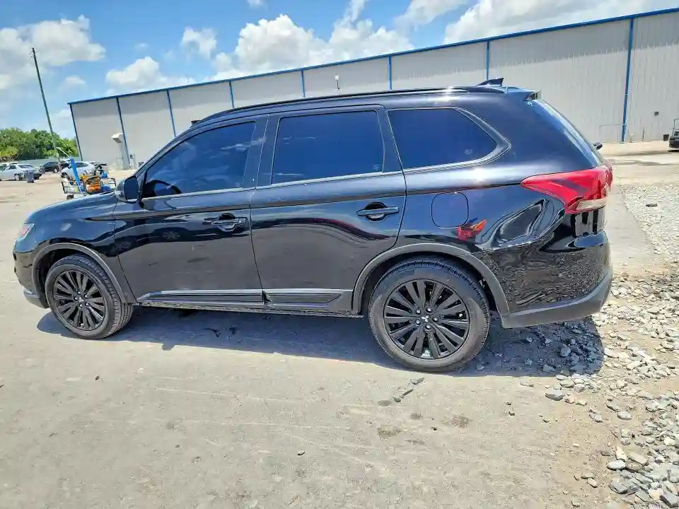 JA4AD3A37LZ028312 2020 MITSUBISHI OUTLANDER-1