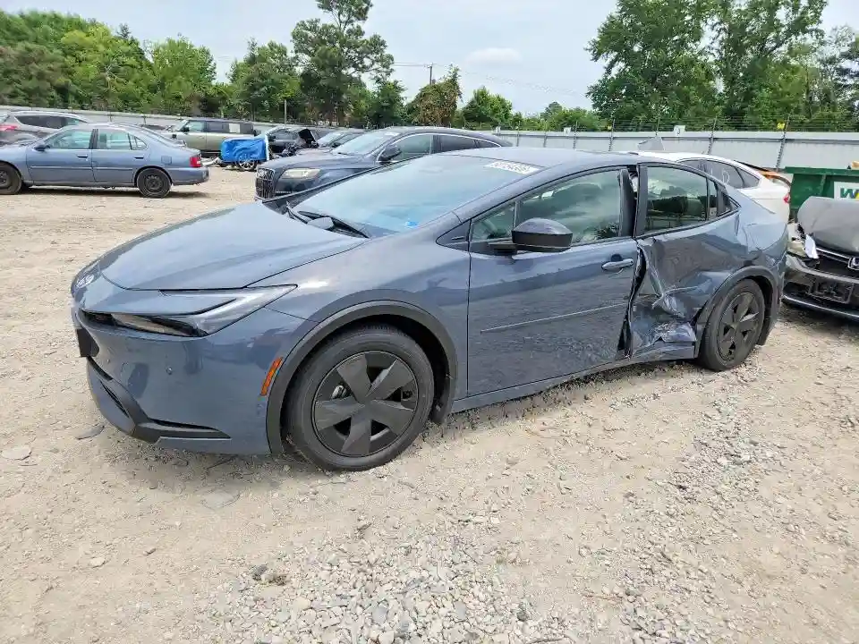 JTDACAAU3T3080979 2026 TOYOTA PRIUS-0