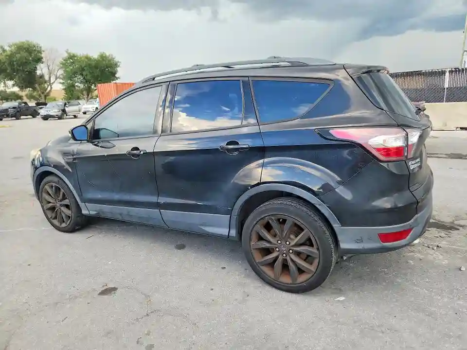 1FMCU0JD9HUD81799 2017 FORD ESCAPE-1