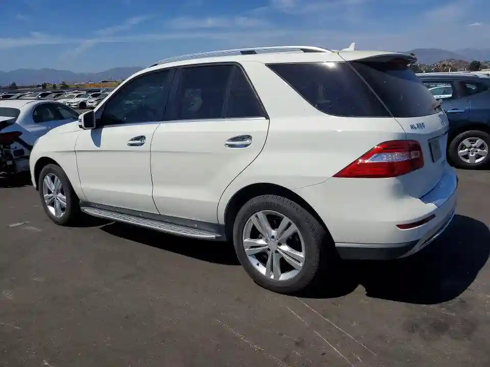 4JGDA5HB4DA226670 2013 MERCEDES-BENZ M-CLASS-1