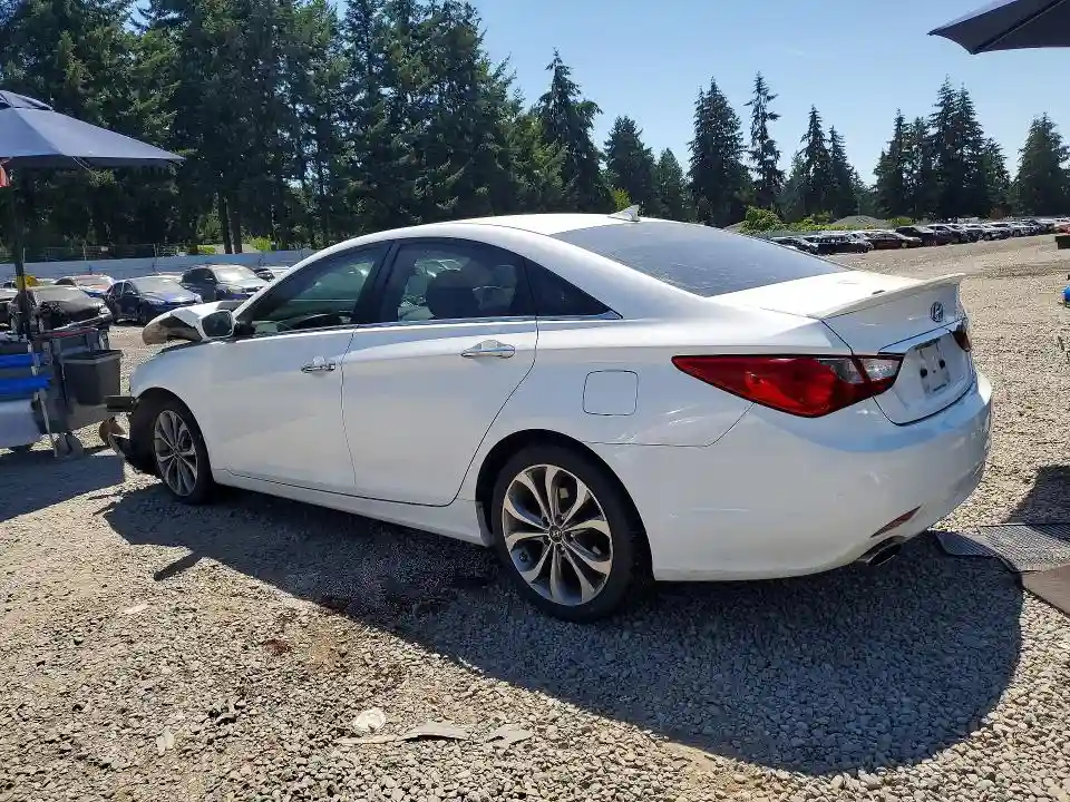 5NPEC4AB6DH708945 2013 HYUNDAI SONATA-1