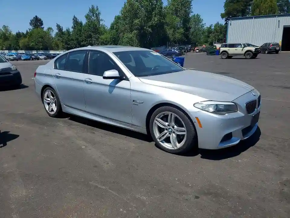 WBAFU7C57BC778230 2011 BMW 5 SERIES-3