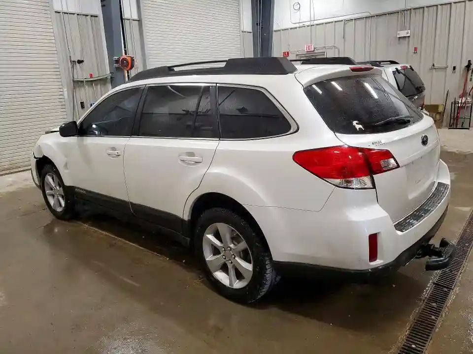 4S4BRBAC8E3241261 2014 SUBARU LEGACY-1