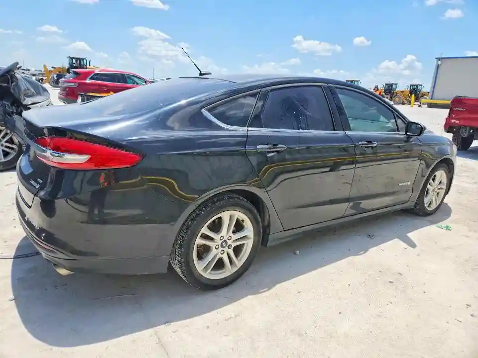 3FA6P0LU0JR260037 2018 FORD FUSION-2