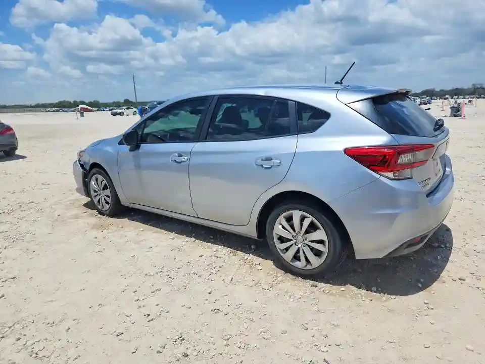 4S3GTAB65M3711677 2021 SUBARU IMPREZA-1