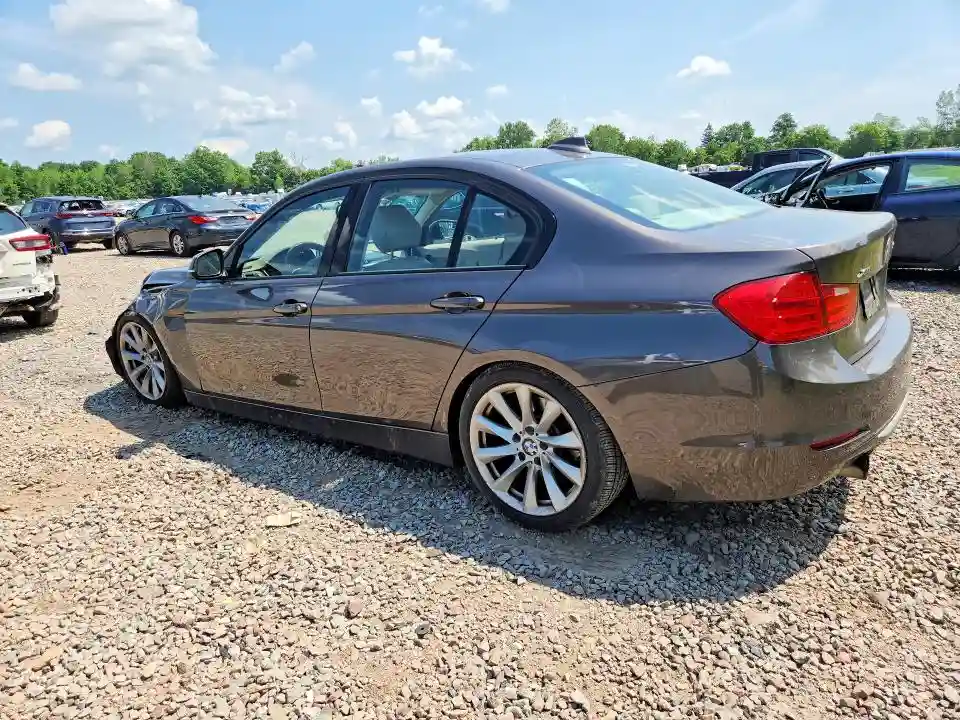 WBA3B9C52DF140800 2013 BMW 3 SERIES-1