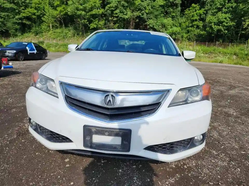 19VDE1F31EE004768 2014 ACURA ILX-4