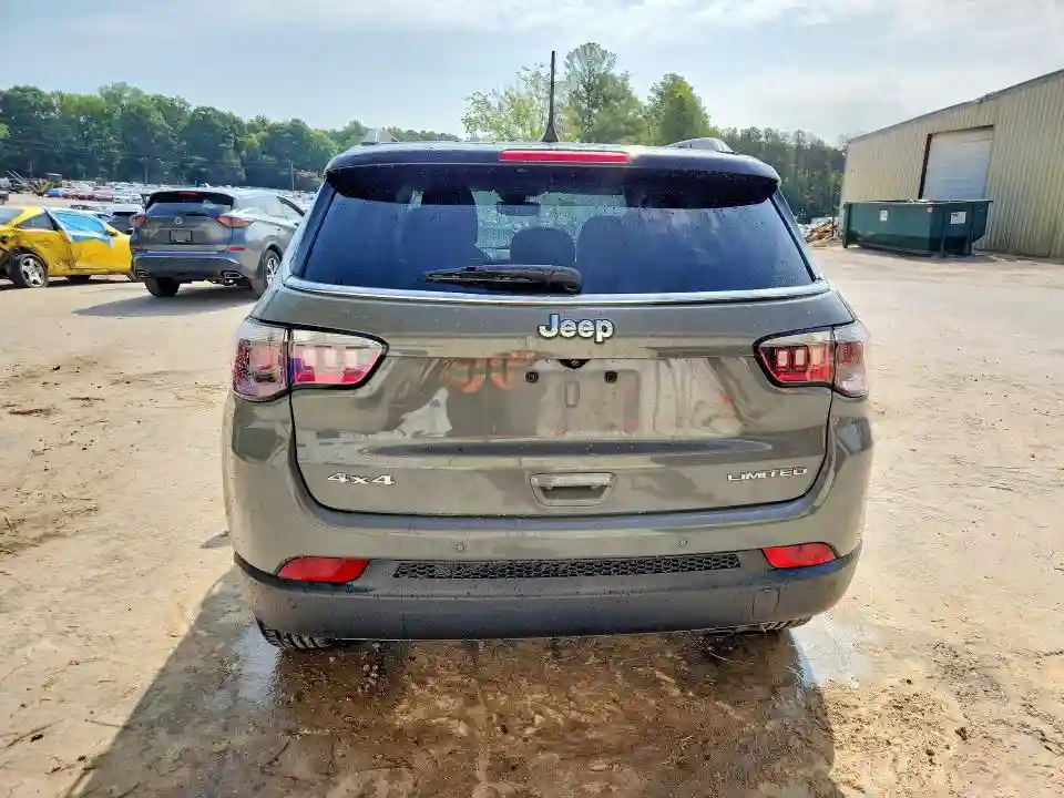 3C4NJDCB2MT586684 2021 JEEP COMPASS-5