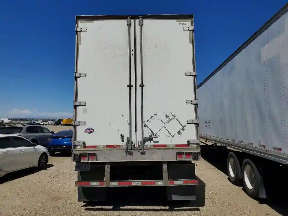 1UYVS253XJ7237801 2018 UTILITY ALL MODELS-5